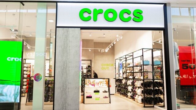 crocs-5.jpg